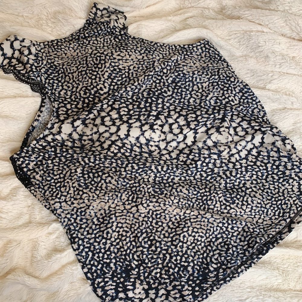 Gilligan & O'Malley Floral Halter Neck Black Lace Trimmed Sleep Camisole - Picture 3 of 3